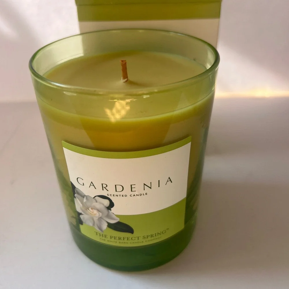 White Barn Gardenia The Perfect Spring Scented Candle 10oz Green Glass Jar Boxed